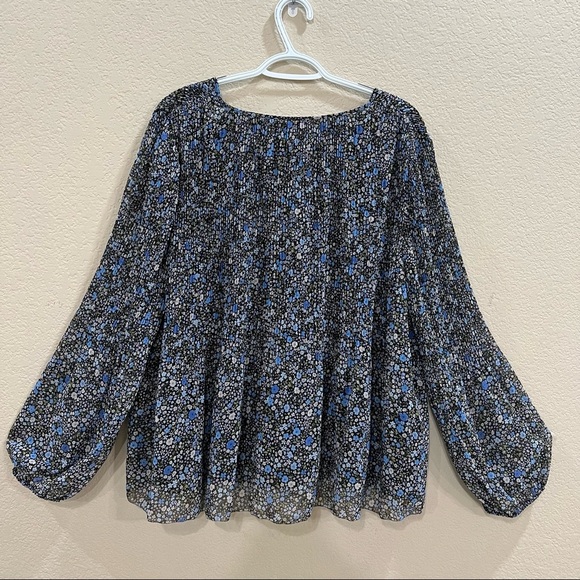 Aritzia Wilfred Daydreamer V Neck Pleated Blue Floral Puff Sleeve Sz XL Boho EUC - Picture 8 of 11
